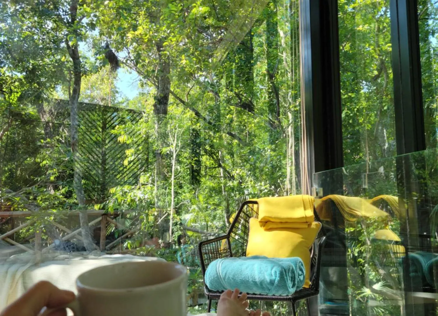 Апартаменты Reflective Jungle Treehouse With Plunge Pool Тулум
